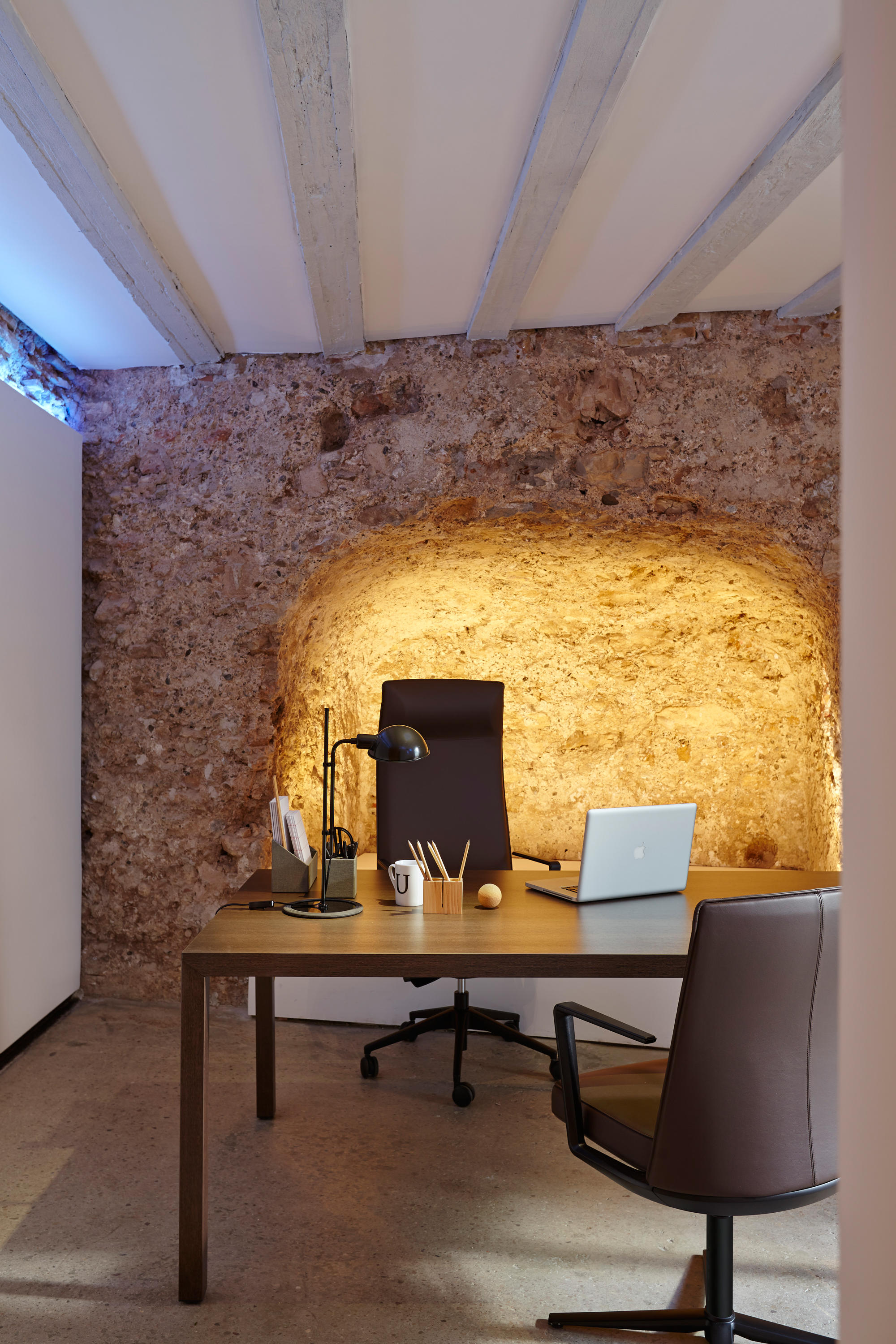 办公椅|现代真皮中班椅|办公家具|设计师家具|CRON 大班椅系列