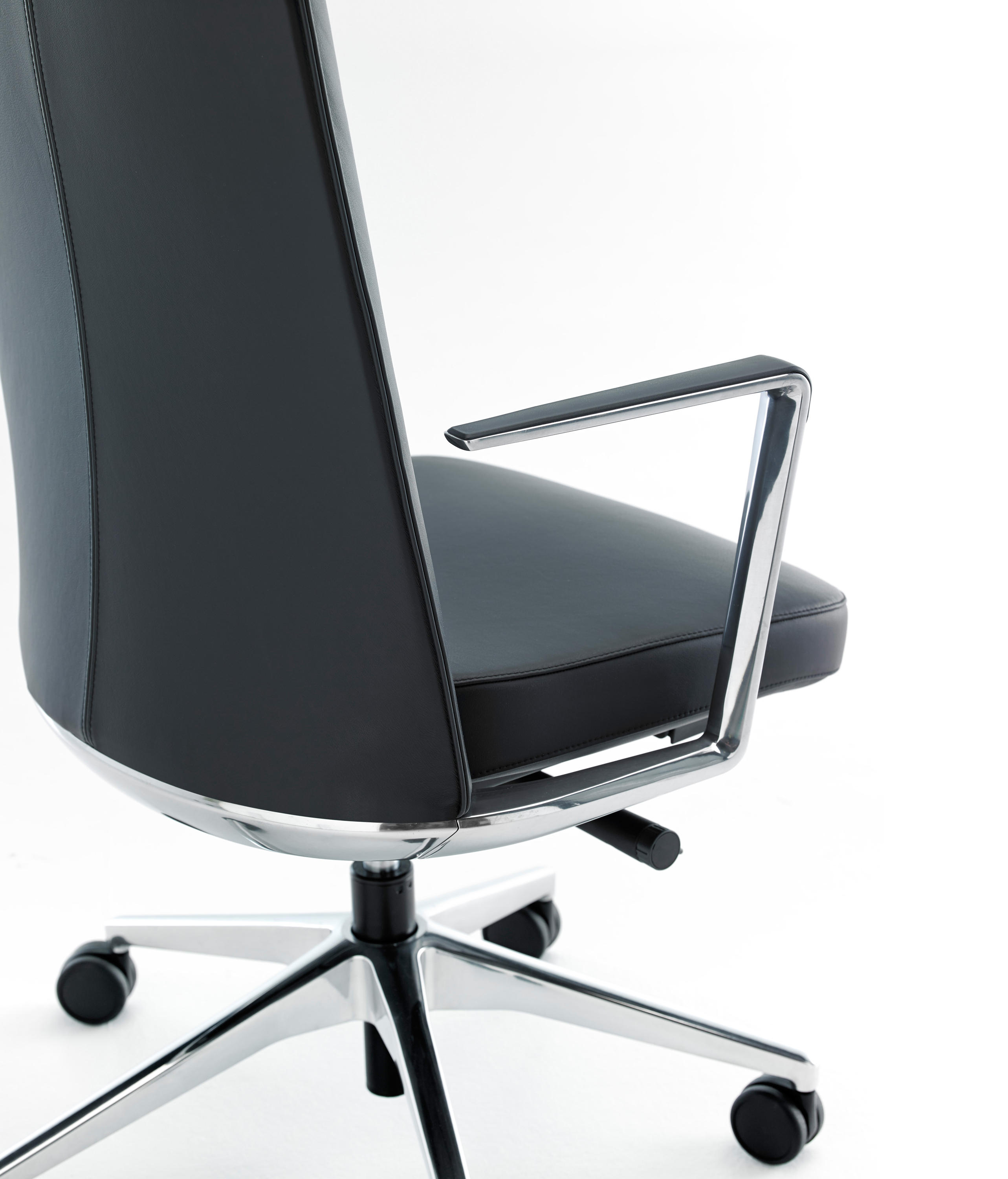 办公椅|现代真皮中班椅|办公家具|设计师家具|CRON 大班椅系列