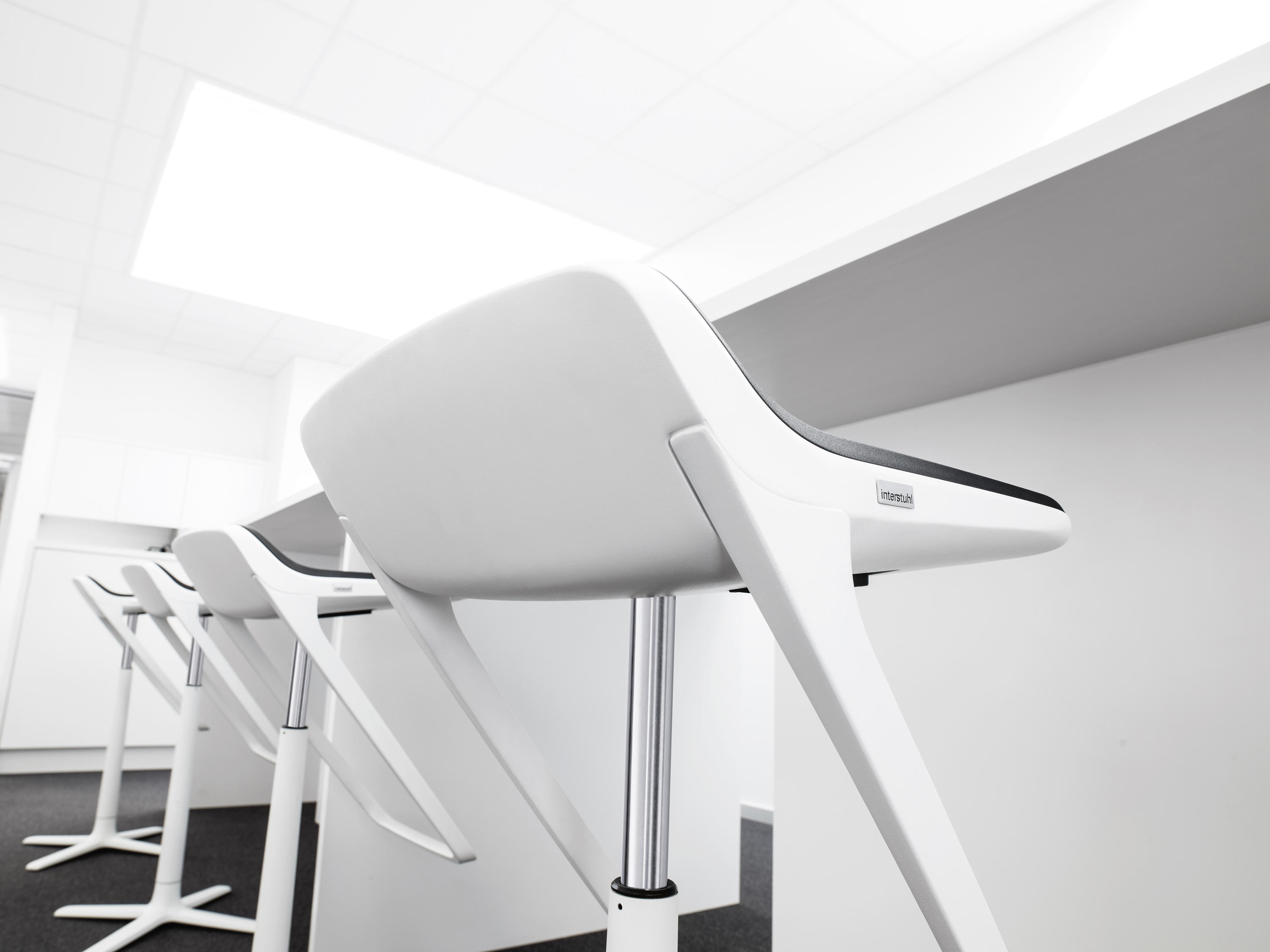 创意家具 - 坐具|吧椅/凳子|办公家具|设计师家具|KINETICis5 700K Swivel凳