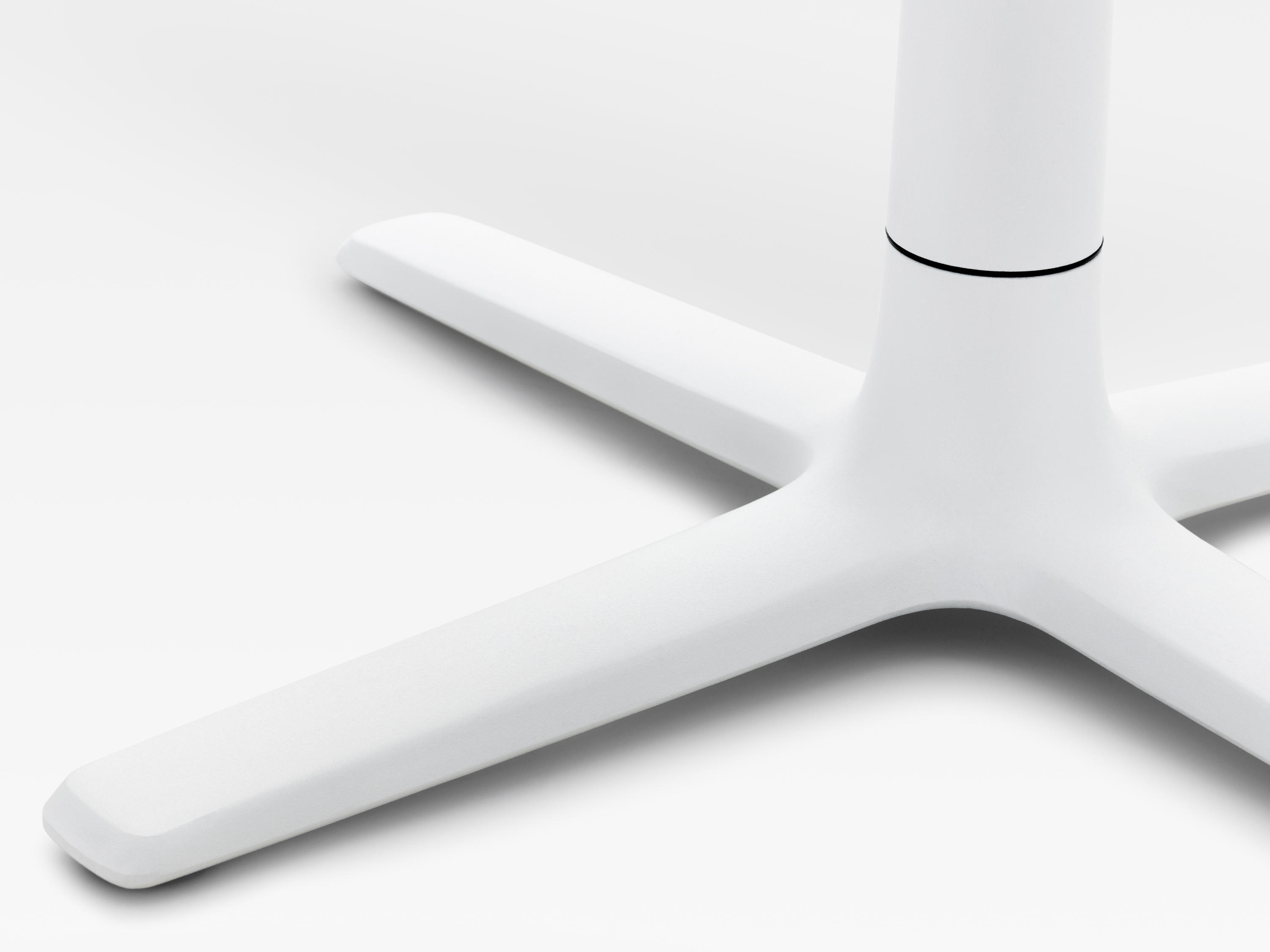 创意家具 - 坐具|吧椅/凳子|办公家具|设计师家具|KINETICis5 700K Swivel凳