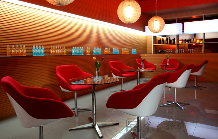 现代经典休闲椅|布面休闲椅|办公家具|布面休闲椅|休闲椅，布料休闲椅，皮料休闲椅，设计师休闲椅，餐厅休闲椅，接待休闲椅，办公休闲椅，家居休闲座椅，时尚休闲椅