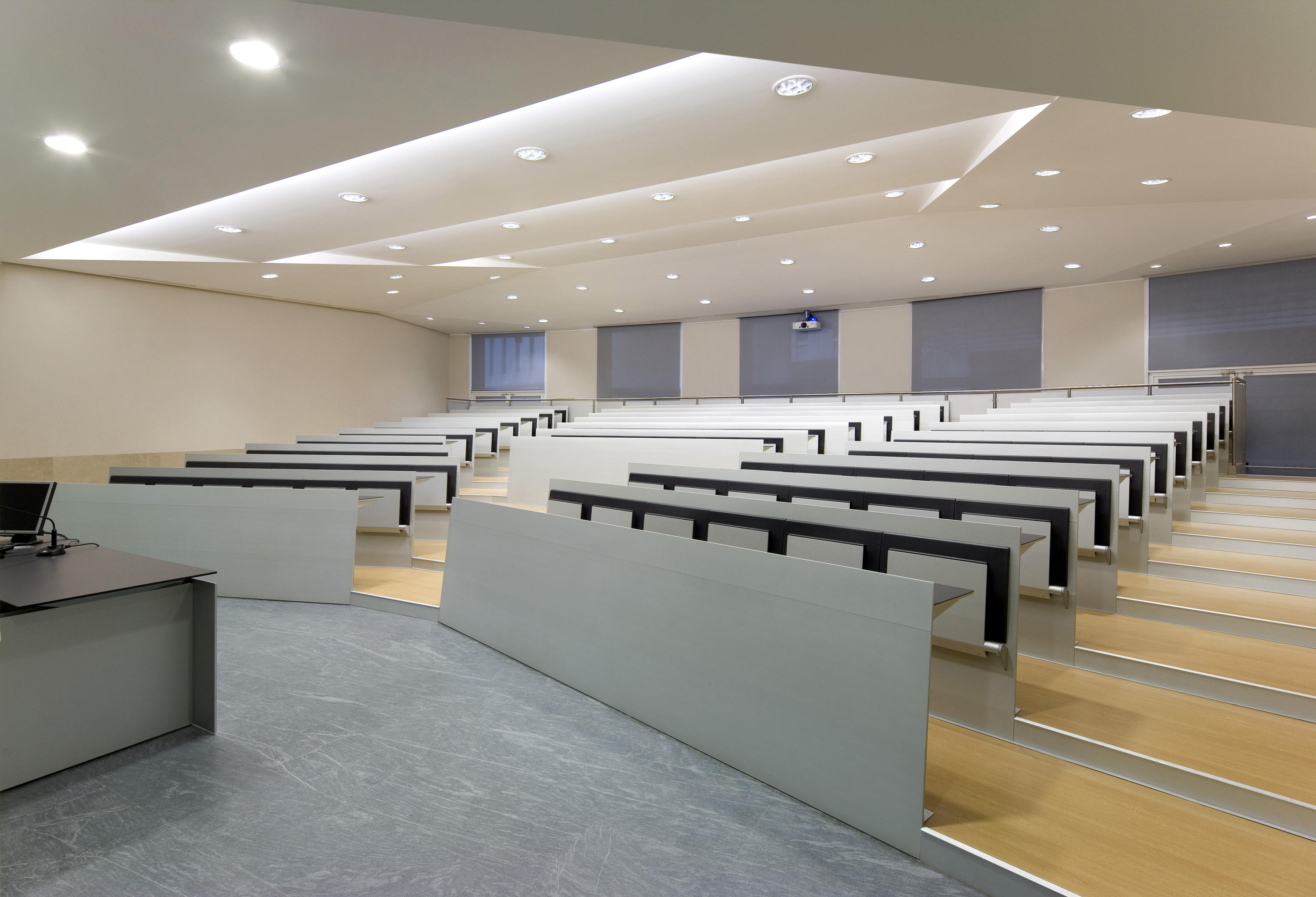 学校家具|阶梯教室桌椅|办公家具|万象城(中国)家具|刀片系统