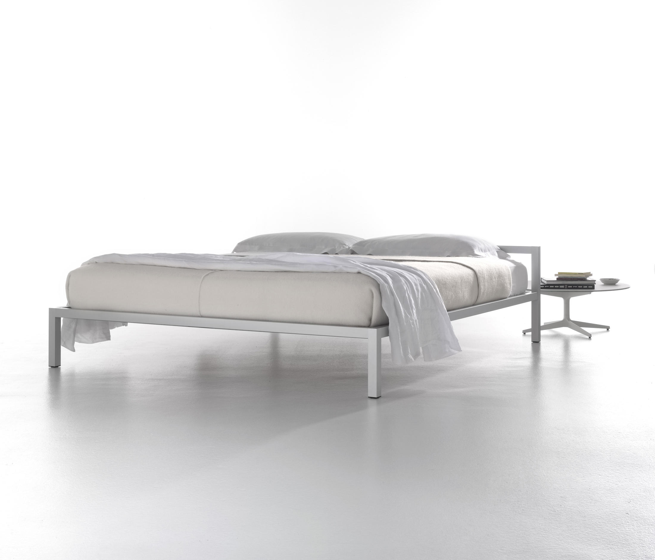 万象城网页版 - 卧室|床|办公家具|万象城(中国)家具|ALUMINIUM BED 床