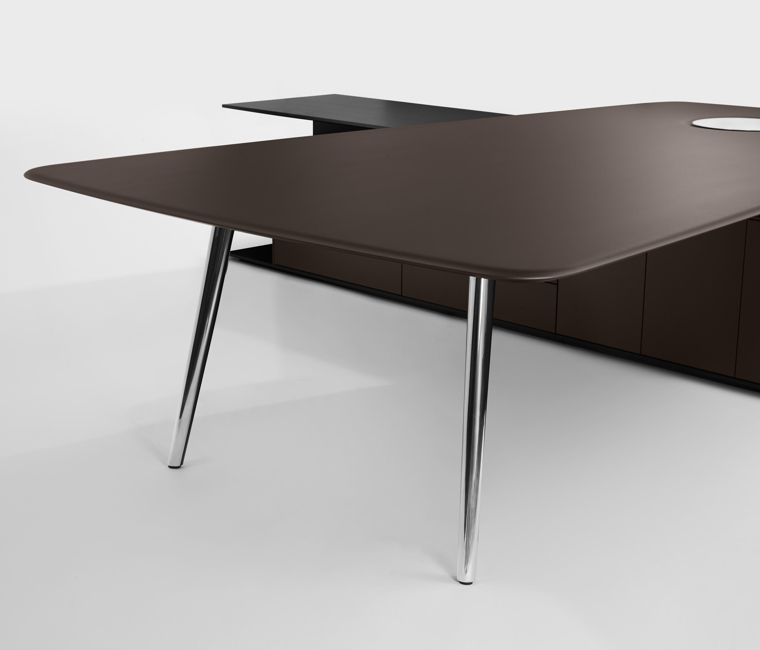 办公台|时尚大班台|办公家具|万象城(中国)家具|KEYPIECE COMMUNICATION DESK.大班台
