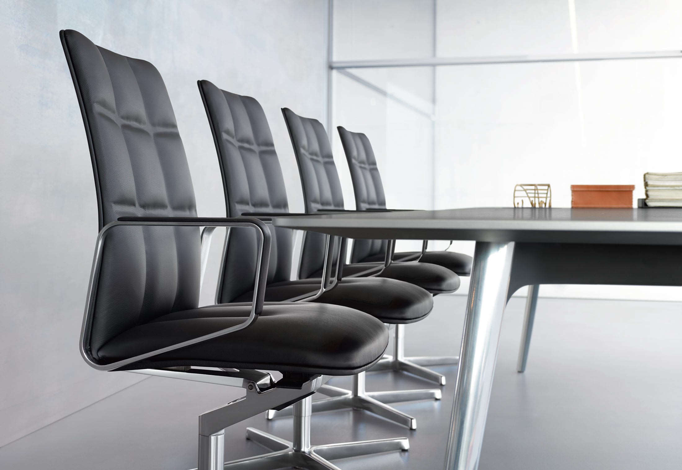 办公椅|现代真皮会议椅|办公家具|万象城(中国)家具|LEADCHAIR EXECUTIVE会议椅