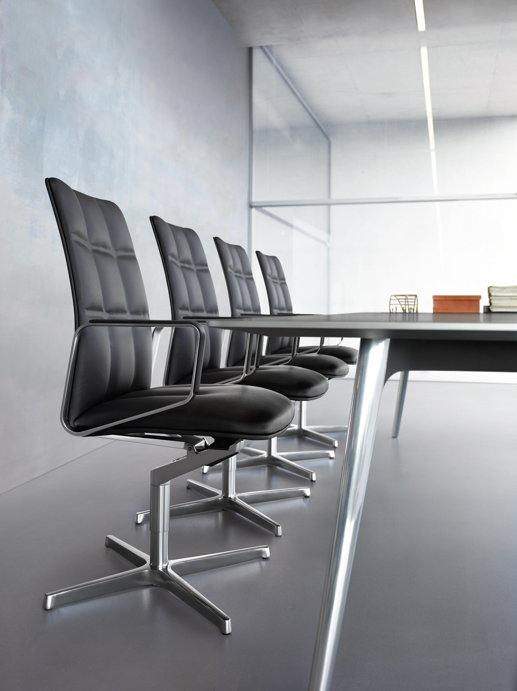 办公椅|现代真皮会议椅|办公家具|万象城(中国)家具|LEADCHAIR EXECUTIVE会议椅